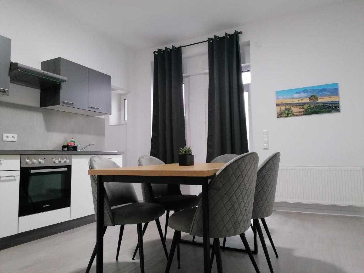 Estrella24 Living Rooms Singapur Herne Dış mekan fotoğraf